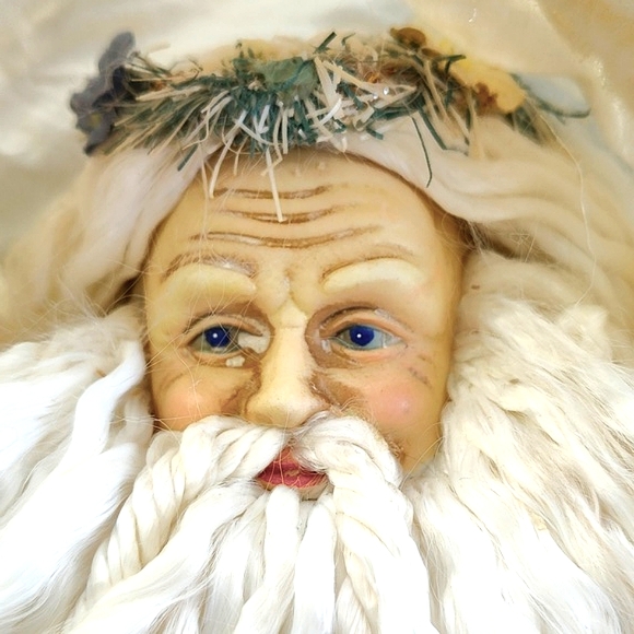 Vintage Brinn's Cream and Pink Victorian Collectible Santa Claus Figurine/Stand - Picture 6 of 13